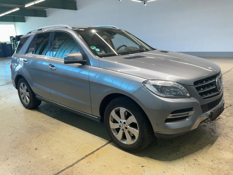 Mercedes-Benz M-Klasse ML 350 BlueEfficiency 2013 – снимка 12