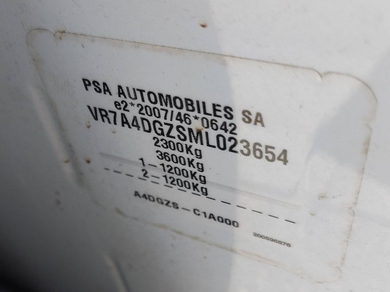 Citroen C5 Aircross 1.6 Plug-in Hybrid ë-EAT8 C-Series 2021 – снимка 22