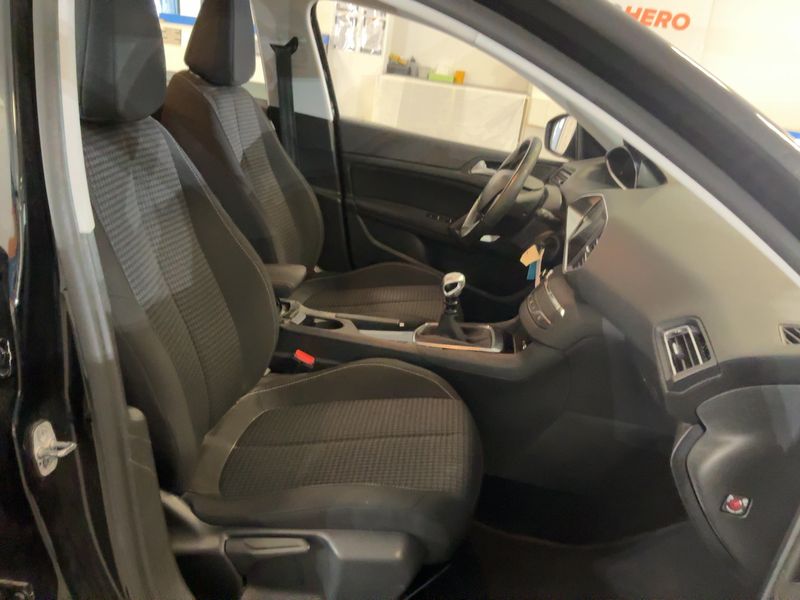 Peugeot 308 1.6 Blue-HDi Style 2017 – снимка 16