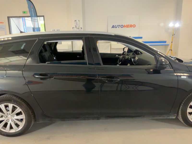 Peugeot 308 1.6 Blue-HDi Style 2017 – снимка 10