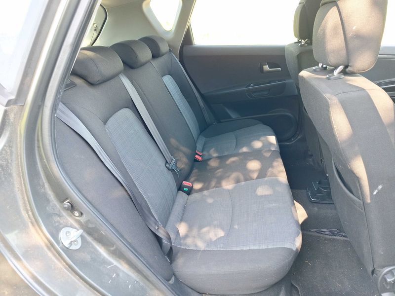 Kia cee'd 1.6 CRDi Active 2011 – снимка 13