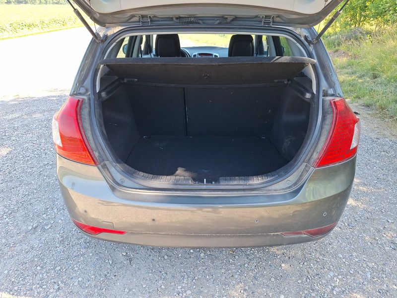 Kia cee'd 1.6 CRDi Active 2011 – снимка 9
