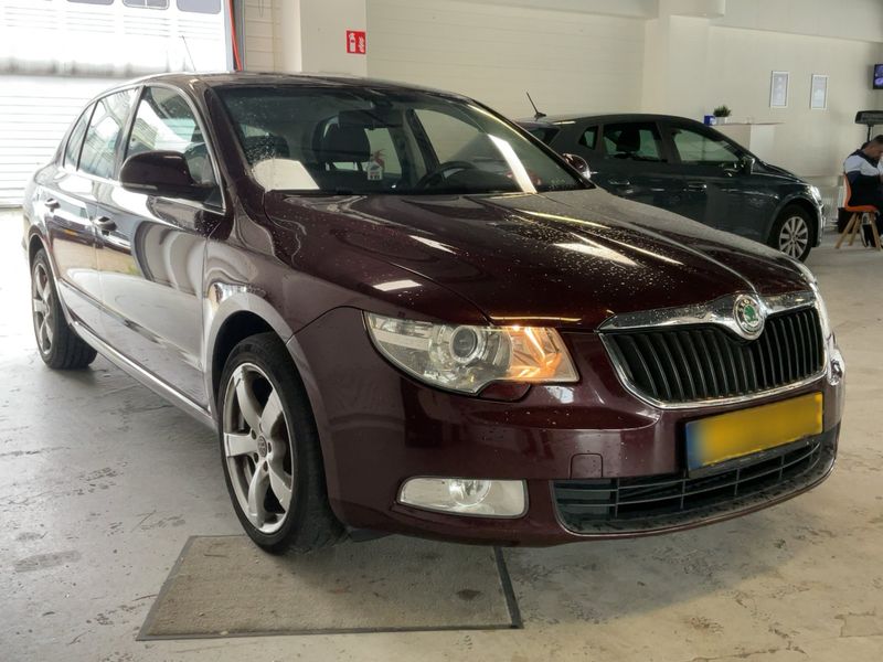 Skoda Superb 1.8 TSI Comfort 2009 – снимка 12