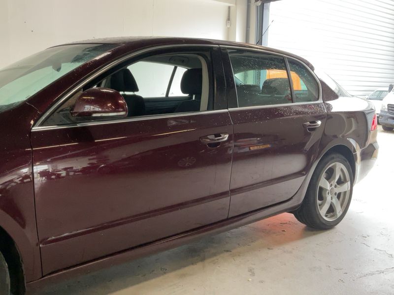 Skoda Superb 1.8 TSI Comfort 2009 – снимка 4