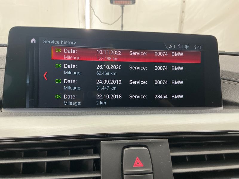 BMW 3er 320d xDrive Luxury Line Purity 2018 – снимка 23
