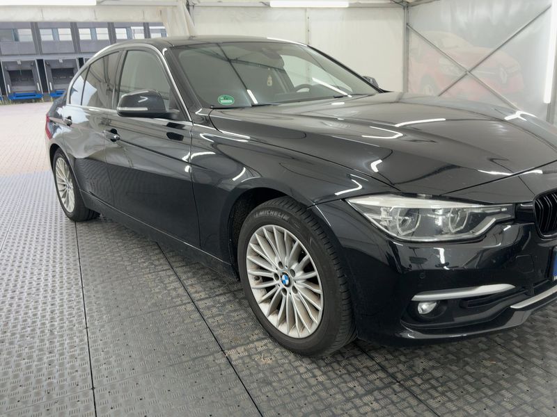 BMW 3er 320d xDrive Luxury Line Purity 2018 – снимка 12