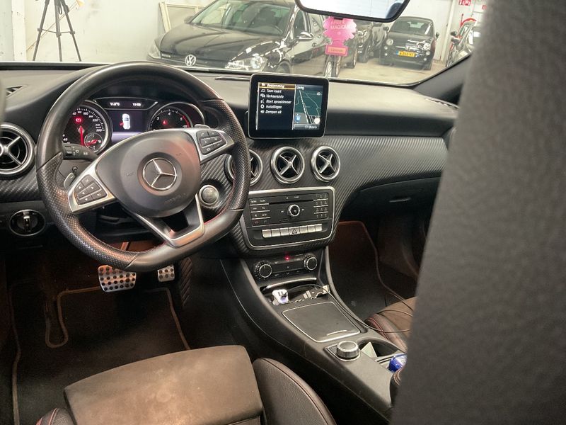 Mercedes-Benz A-Klasse A 200 CDI AMG Sport 2018 – снимка 17