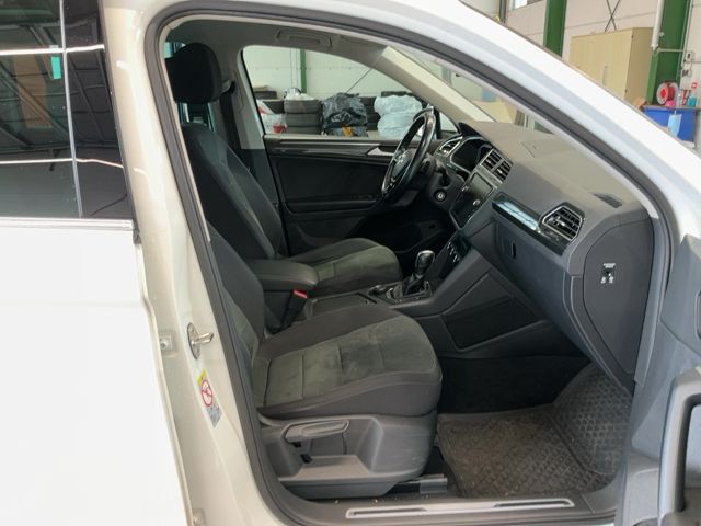 Volkswagen Tiguan 2.0 TSI 4Motion BlueMotion Tech 2020 – снимка 17