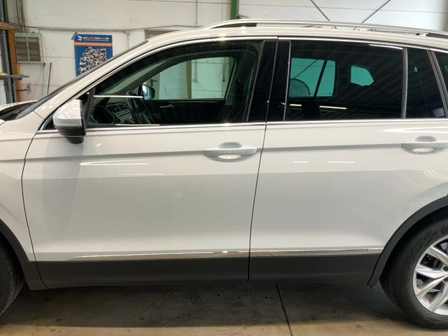 Volkswagen Tiguan 2.0 TSI 4Motion BlueMotion Tech 2020 – снимка 4