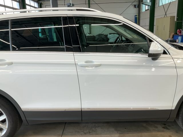 Volkswagen Tiguan 2.0 TSI 4Motion BlueMotion Tech 2020 – снимка 10