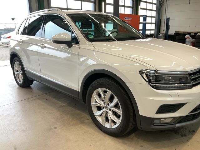 Volkswagen Tiguan 2.0 TSI 4Motion BlueMotion Tech 2020 – снимка 12
