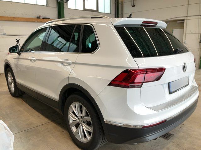 Volkswagen Tiguan 2.0 TSI 4Motion BlueMotion Tech 2020 – снимка 6