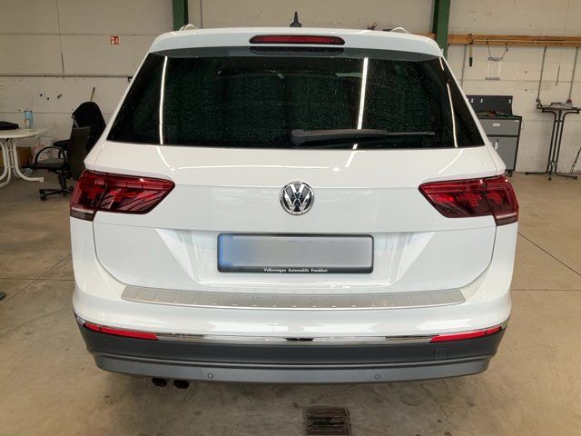 Volkswagen Tiguan 2.0 TSI 4Motion BlueMotion Tech 2020 – снимка 7
