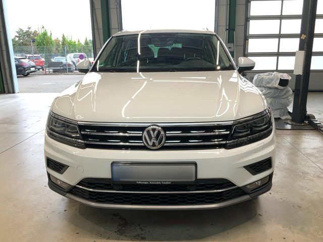 Volkswagen Tiguan 2.0 TSI 4Motion BlueMotion Tech 2020 – снимка 14