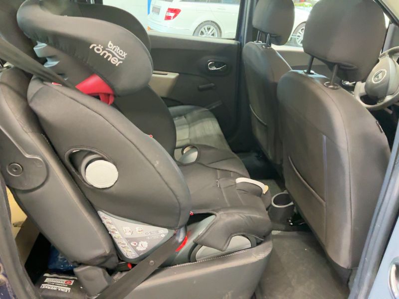 Dacia Lodgy 1.6 SCe Laureate 2016 – снимка 14
