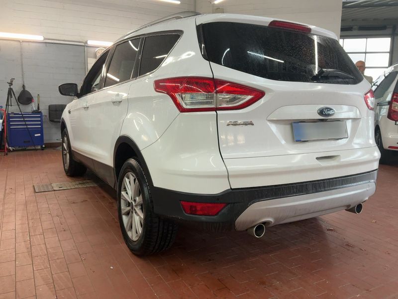 Ford Kuga 2.0 TDCi Titanium 2015 – снимка 6