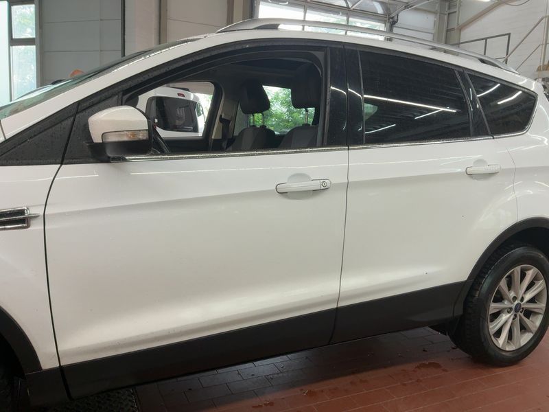 Ford Kuga 2.0 TDCi Titanium 2015 – снимка 4