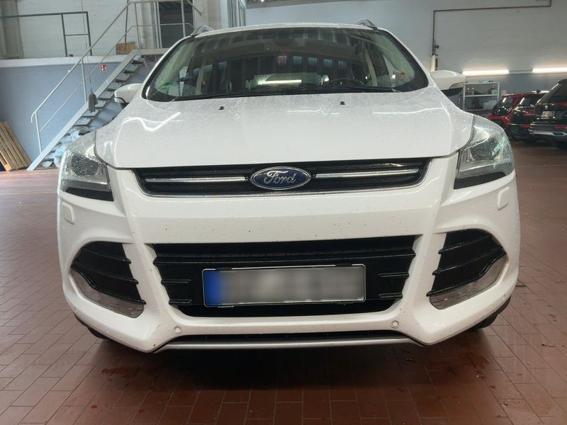 Ford Kuga 2.0 TDCi Titanium 2015 – снимка 14
