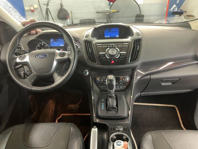 Ford Kuga 2.0 TDCi Titanium 2015 – снимка 18