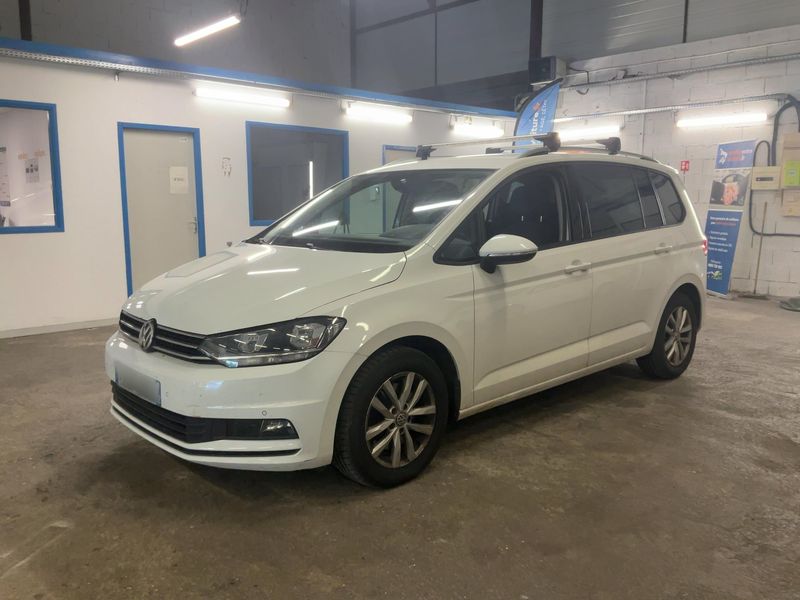 Volkswagen Touran 1.6 TDI Confortline Business BlueMotion Tech 2019 – снимка 1