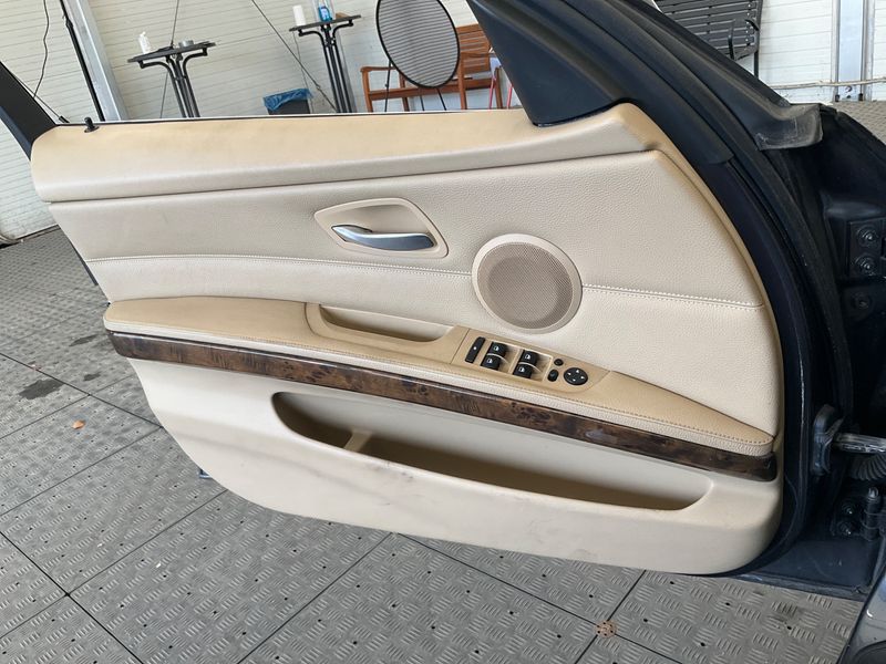 BMW 3er 325i 2006 – снимка 30