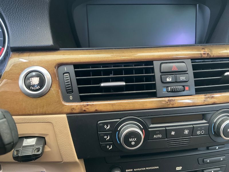 BMW 3er 325i 2006 – снимка 29
