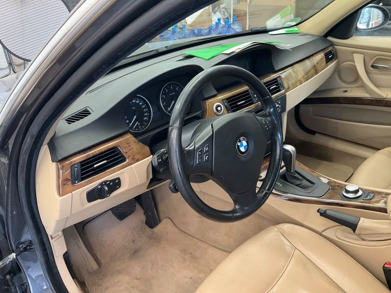 BMW 3er 325i 2006 – снимка 28