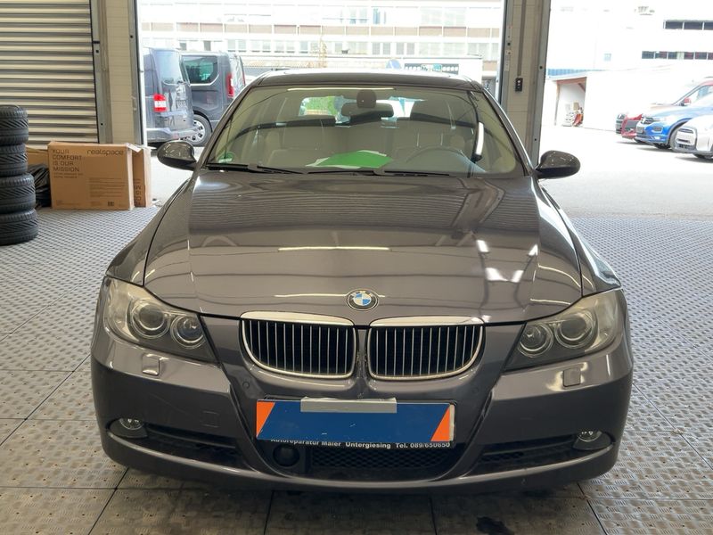BMW 3er 325i 2006 – снимка 14