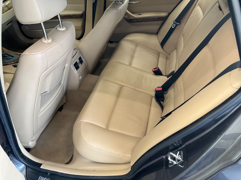 BMW 3er 325i 2006 – снимка 33