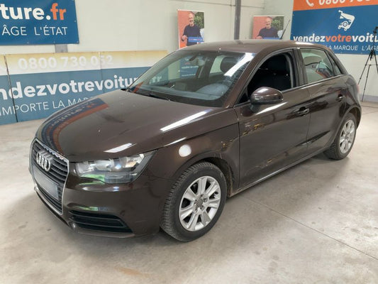 Audi A1 Sportback 1.6 TDI Attraction 2015 – снимка 1