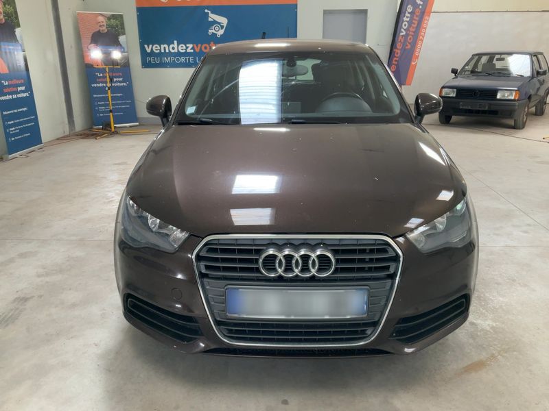 Audi A1 Sportback 1.6 TDI Attraction 2015 – снимка 14