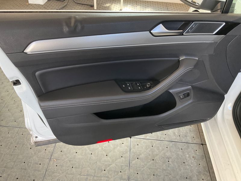 Volkswagen Passat 1.8 TSI Highline BlueMotion Tech 2016 – снимка 37