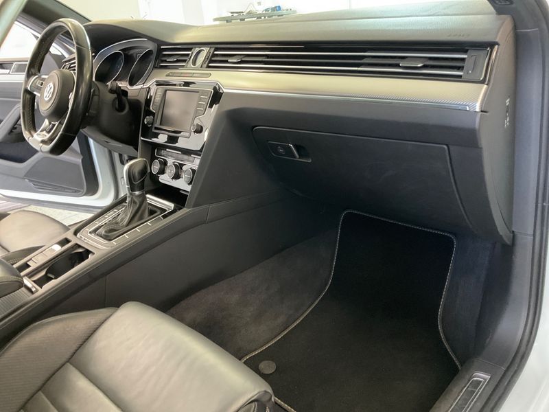 Volkswagen Passat 1.8 TSI Highline BlueMotion Tech 2016 – снимка 31