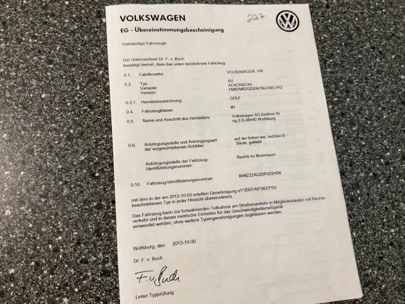 Volkswagen Golf VII 2.0 TDI Highline BlueMotion Tech 2013 – снимка 16