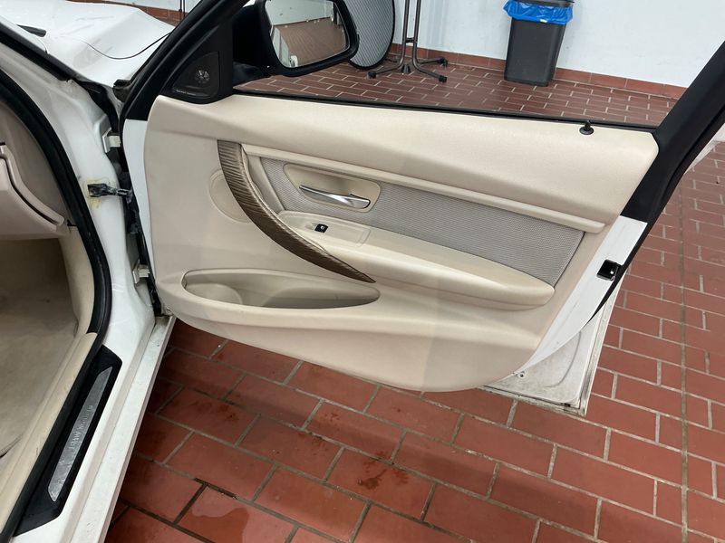 BMW 3er 320d 2013 – снимка 24
