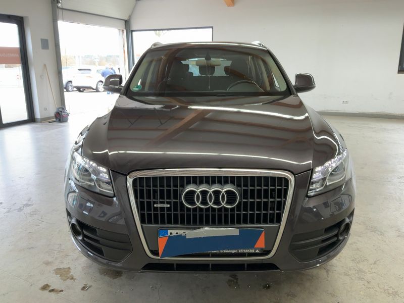 Audi Q5 2.0 TDI quattro 2011 – снимка 14