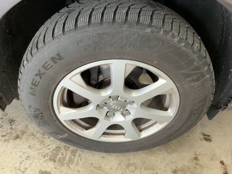 Audi Q5 2.0 TDI quattro 2011 – снимка 11