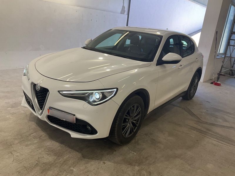 Alfa Romeo Stelvio 2.2 JTDM Super 2WD 2018 – снимка 1