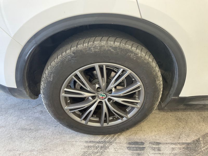 Alfa Romeo Stelvio 2.2 JTDM Super 2WD 2018 – снимка 9