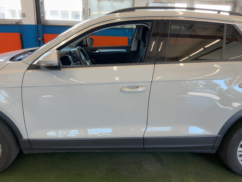 Volkswagen T-Roc 1.0 TSI Life 2022 – снимка 4