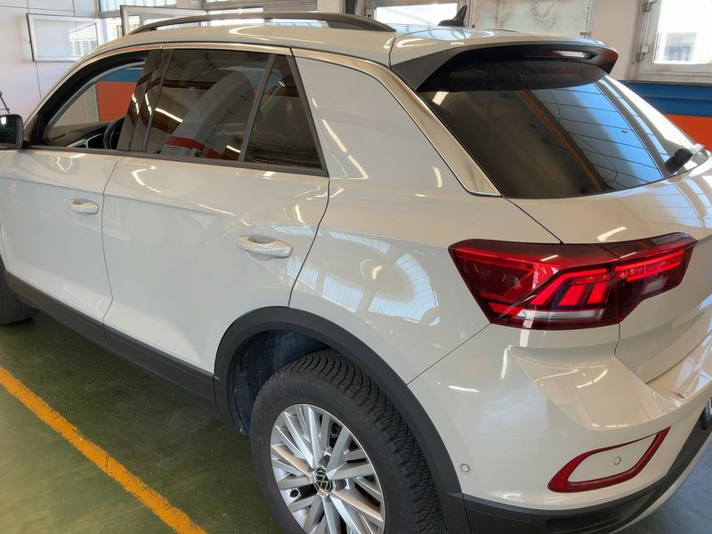 Volkswagen T-Roc 1.0 TSI Life 2022 – снимка 6