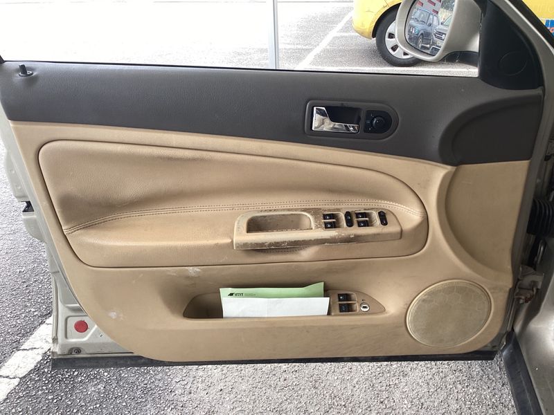Volkswagen Passat 2.0 TDI Comfortline 2005 – снимка 24