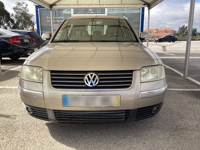 Volkswagen Passat 2.0 TDI Comfortline 2005 – снимка 14