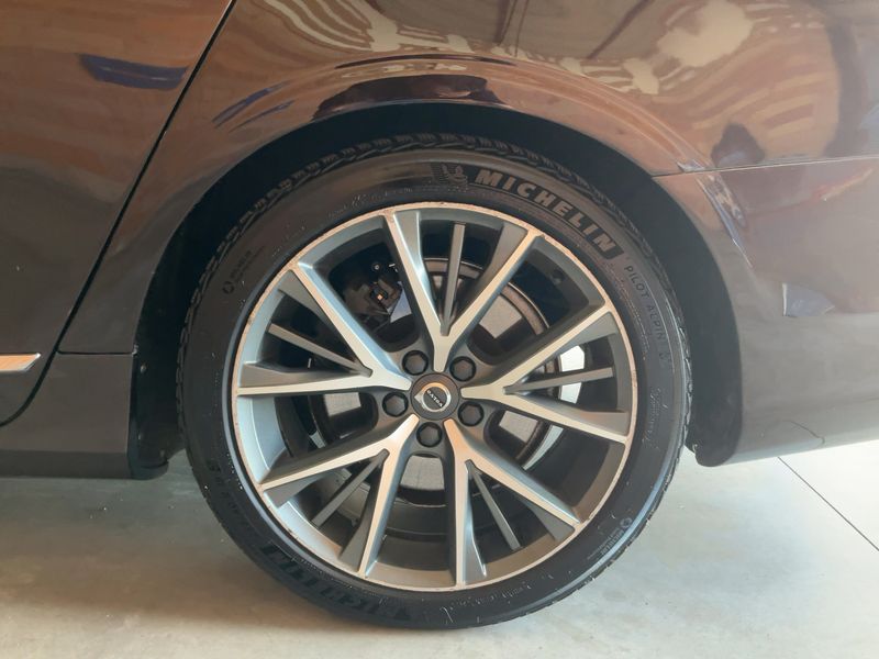 Volvo V90 2.0 T8 Plug-in Hybrid Inscription Luxe AWD 2018 – снимка 5