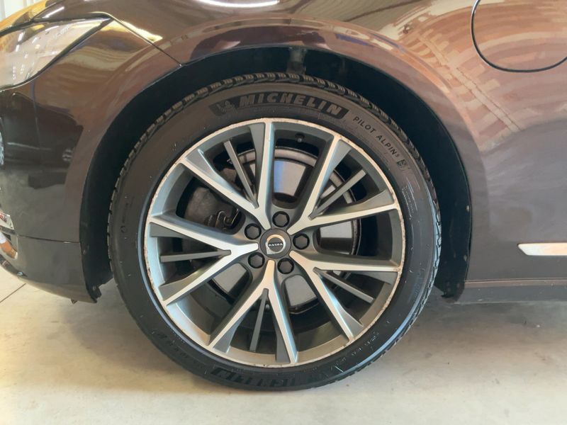 Volvo V90 2.0 T8 Plug-in Hybrid Inscription Luxe AWD 2018 – снимка 3
