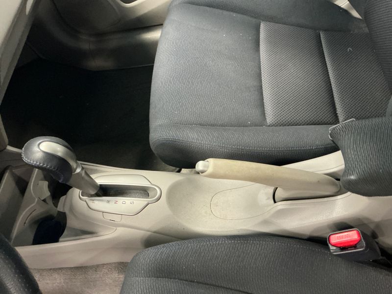 Honda Insight 1.3 Hybrid Executive 2009 – снимка 28