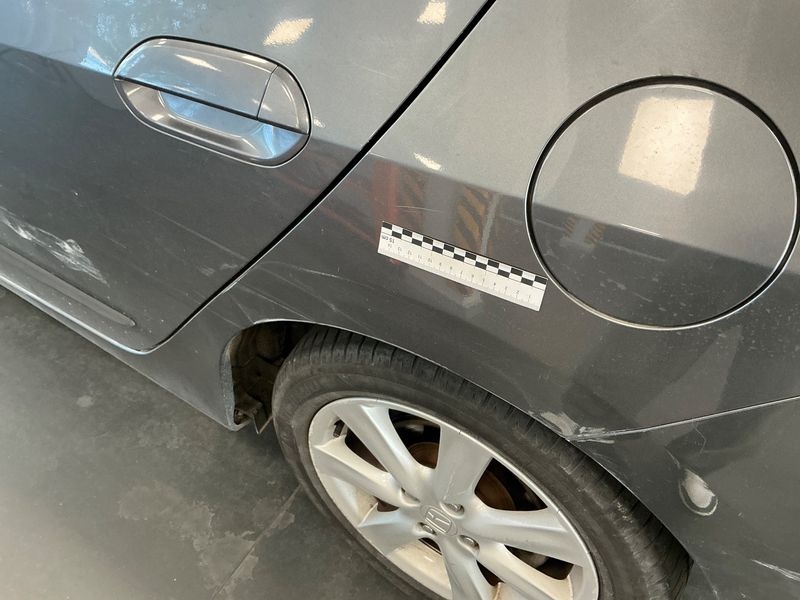 Honda Insight 1.3 Hybrid Executive 2009 – снимка 33