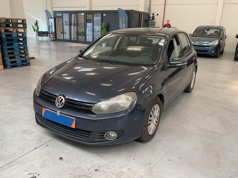 Volkswagen Golf VI 1.6 TDI Trendline BlueMotion Tech 2011 – снимка 1