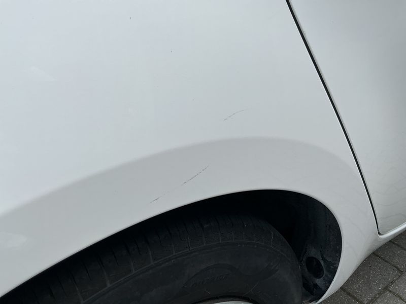 Hyundai i20 1.1 CRDi Style 2015 – снимка 23