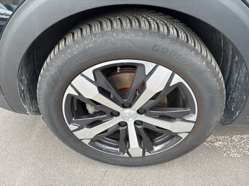 Peugeot 3008 1.2 PureTech Allure 2023 – снимка 23